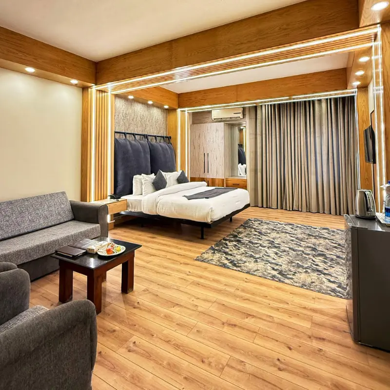 Hotel We Serve Heading Image